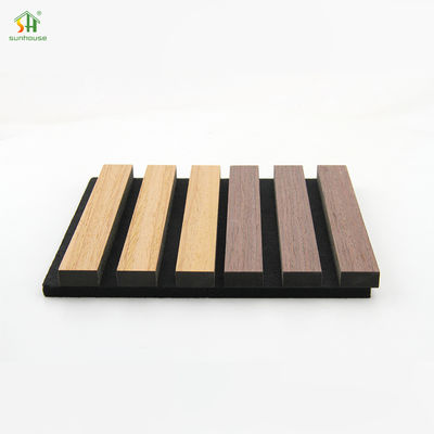 قیمت خوب 1220x2440mm چوب آکوستیک صفحه دیواری Slat سیاه MDF فیبر پلی استر آنلاین