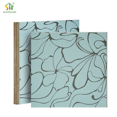 قیمت خوب پنل پلائیوود ملامین قابل استفاده مجدد 500kg/m3-700kg/m3 ورق های پلائیوود 18mm آنلاین