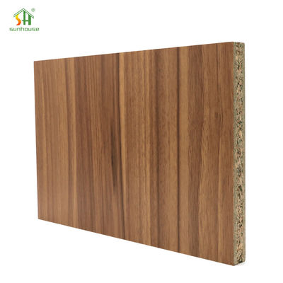 قیمت خوب استفاده از تخته خرده چوب درجه مبلمان در دکوراسیون خارجی داخلی برای کاربردهای ساخت و ساز ساختمان آنلاین