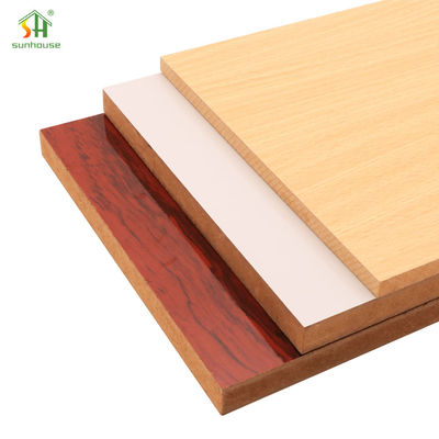 قیمت خوب تخته ام دی اف MDF ملامینه لمینت مقاوم در برابر رطوبت برای استفاده در دکوراسیون داخلی خارجی آنلاین